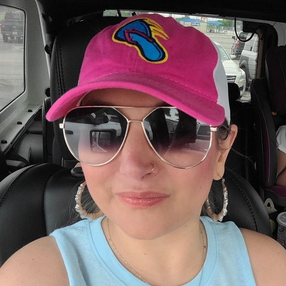 Meet your Posher, Joanna - Picture 2 of 4